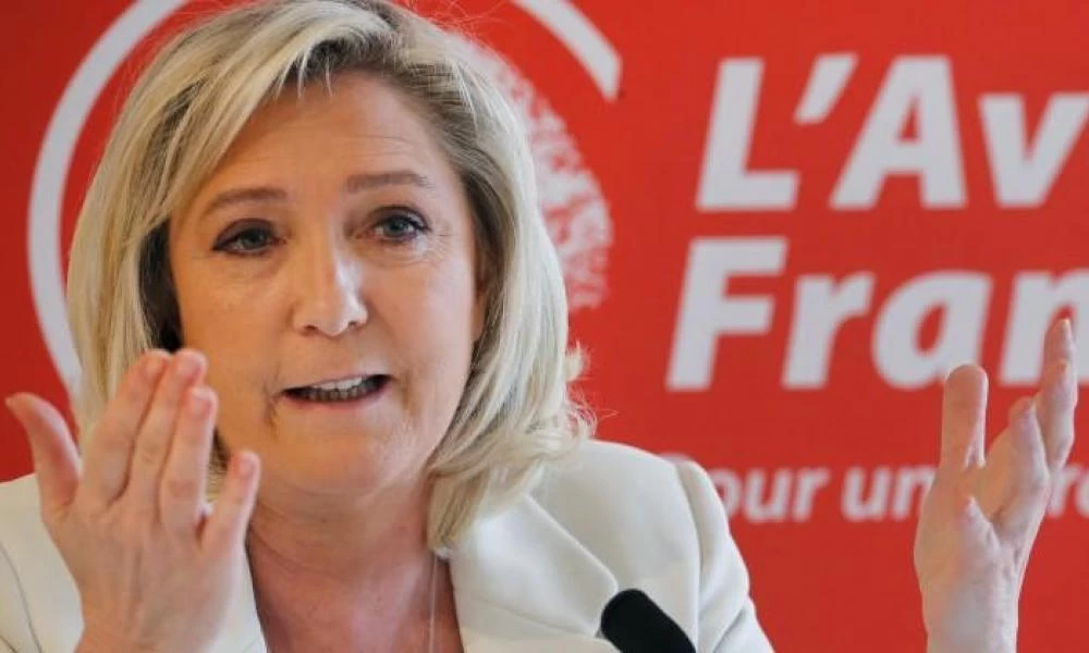 Γαλλία: 60% αστυνομικών και στρατιωτικών δηλώνουν ότι θα υποστηρίξουν Λεπέν στις προεδρικές εκλογές